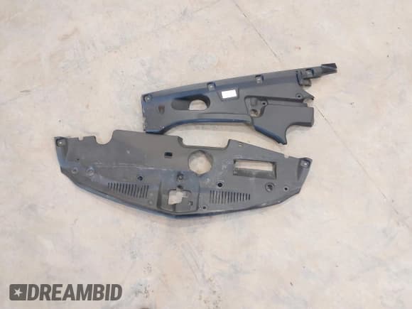 ✅ 2011 Acura RL Technology • VIN: JH4KB2F69BC000265 • Lot: 41516753. Listed on IAAI with 133,381 mi. Free auction sales archive from the USA and detailed vehicle history report at DreamBid. Image 12.