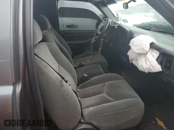 ✅ 1999 Chevrolet Silverado 1500 • VIN: 1GCEC14W3XZ158422 • Лот: 82565864. Опубликован ранее на Copart с пробегом Не указан. Бесплатный доступ к архиву аукционных продаж из США и подробный отчёт об истории автомобиля на DreamBid. Изображение 7.