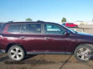 ✅ 2011 Toyota Highlander Limited • VIN: 5TDDK3EH0BS082159 • Lot: 43372693. Listed on IAAI with 183,907 mi. Free auction sales archive from the USA and detailed vehicle history report at DreamBid. Image 13.