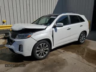 ✅ 2015 Kia Sorento SX Limited • VIN: 5XYKW4A7XFG659720 • Лот: 54594695. Опубликован ранее на Copart с пробегом 156 832 миль. Бесплатный доступ к архиву аукционных продаж из США и подробный отчёт об истории автомобиля на DreamBid. Изображение 1.