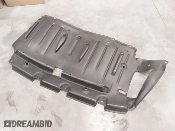 ✅ 2011 Toyota Sienna XLE • VIN: 5TDDK3DC1BS010103 • Lot: 41298618. Listed on IAAI with 304,384 mi. Free auction sales archive from the USA and detailed vehicle history report at DreamBid. Image 12.