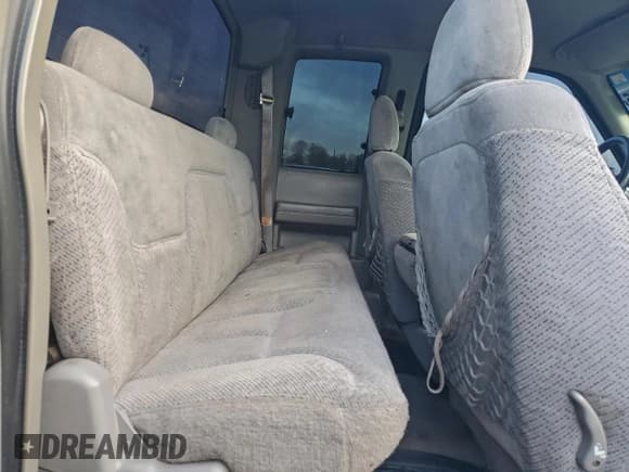 ✅ 1997 Chevrolet Silverado 1500 • VIN: 2GCEK19R3V1276692 • Lot: 94950975. Listed on Copart with 175,827 mi. Free auction sales archive from the USA and detailed vehicle history report at DreamBid. Image 10.