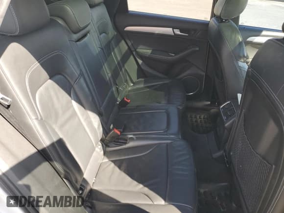 ✅ 2014 Audi SQ5 Premium Plus • VIN: WA1CGAFP2EA034858 • Lot: 53481924. Wystawiony na Copart z przebiegiem 107 632 mil. Bezpłatny archiwum sprzedaży aukcyjnych z USA i szczegółowy raport historii pojazdu na DreamBid. Zdjęcie 10.