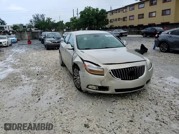 ✅ 2012 Buick Regal • VIN: 2G4GR5EK7C9112442 • Lot: 84060225. Listed on Copart with 125,730 mi. Free auction sales archive from the USA and detailed vehicle history report at DreamBid. Image 13.