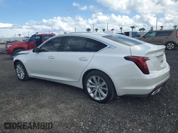 ✅ 2025 Cadillac CT5 Premium Luxury • VIN: 1G6DN5RW2S0112926 • Lot: 82286395. Wystawiony na Copart z przebiegiem 2 552 mil. Bezpłatny archiwum sprzedaży aukcyjnych z USA i szczegółowy raport historii pojazdu na DreamBid. Zdjęcie 2.