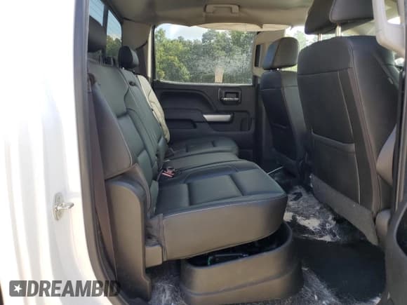 ✅ 2017 Chevrolet Silverado 2500HD LT • VIN: 1GC1KVEY5HF126423 • Lot: 68342725. Wystawiony na Copart z przebiegiem 125 107 mil. Bezpłatny archiwum sprzedaży aukcyjnych z USA i szczegółowy raport historii pojazdu na DreamBid. Zdjęcie 10.