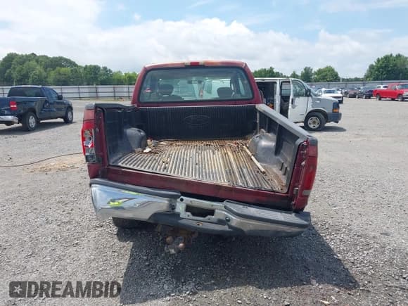 ✅ 2004 Ford F-250 XL • VIN: 1FTNX20P64EB08707 • Лот: 42505550. Опубликован ранее на IAAI с пробегом 147 245 миль. Бесплатный доступ к архиву аукционных продаж из США и подробный отчёт об истории автомобиля на DreamBid. Изображение 17.