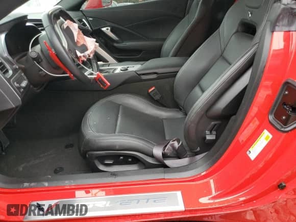 2017 Chevrolet Corvette 2LT с VIN 1G1YD3D7XH5110139, выставлен на аукционе Copart как лот 70475885 с пробегом 24 939 миль миль и Списание • Salvage title. История ставок и продаж доступна на DreamBid. Изображение 7.