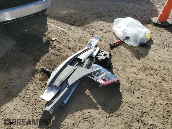 ✅ 2009 Toyota Prius Touring • VIN: JTDKB20U697826485 • Lot: 91444975. Listed on Copart with 140,657 mi. Free auction sales archive from the USA and detailed vehicle history report at DreamBid. Image 12.