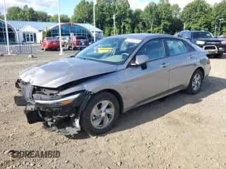 2024 Hyundai Elantra SE with VIN KMHLL4DG3RU723295, listed as a Copart auction lot 70502795 with 40,794 mi miles and Salvage title. Bid and sale history available at DreamBid. Image 1.