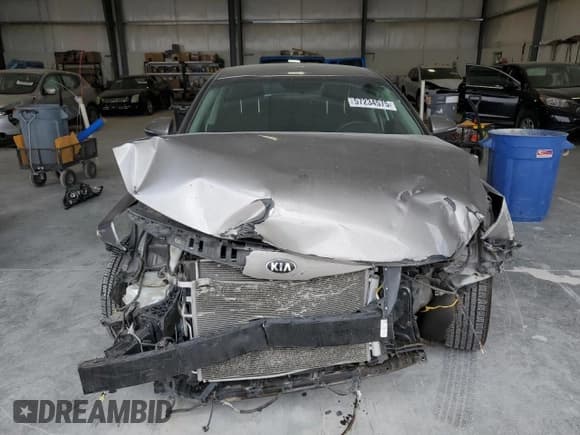 ✅ 2018 Kia Optima S • VIN: 5XXGT4L36JG238468 • Lot: 57234575. Listed on Copart with 61,458 mi. Free auction sales archive from the USA and detailed vehicle history report at DreamBid. Image 5.