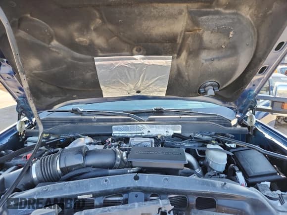 ✅ 2017 Chevrolet Silverado 2500HD High Country • VIN: 1GC1KXEYXHF213651 • Лот: 71028285. Опубликован ранее на Copart с пробегом 82 693 миль. Бесплатный доступ к архиву аукционных продаж из США и подробный отчёт об истории автомобиля на DreamBid. Изображение 11.