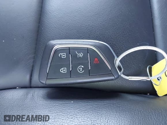 ✅ 2025 Cadillac XT4 FWD Premium Luxury • VIN: 1GYFZCR49SF150397 • Lot: 43582044. Listed on IAAI with 18,060 mi. Free auction sales archive from the USA and detailed vehicle history report at DreamBid. Image 11.