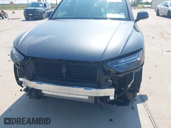 ✅ 2024 Audi Q5 S line Premium • VIN: WA1GAAFY1R2103406 • Лот: 43008540. Опубликован ранее на IAAI с пробегом 5 065 миль. Бесплатный доступ к архиву аукционных продаж из США и подробный отчёт об истории автомобиля на DreamBid. Изображение 17.