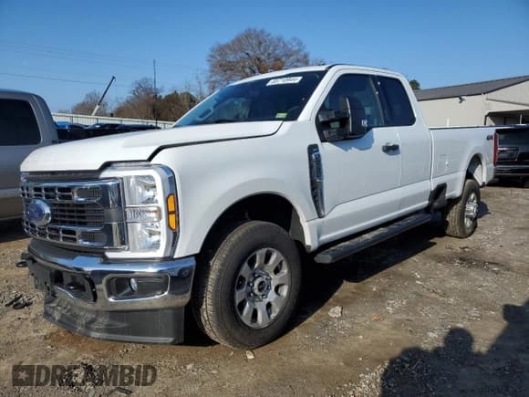 ✅ 2024 Ford F-250 • VIN: 1FT8X2BN8REF21857 • Lot: 85710944. Listed on Copart with 614 mi. Free auction sales archive from the USA and detailed vehicle history report at DreamBid. Image 1.