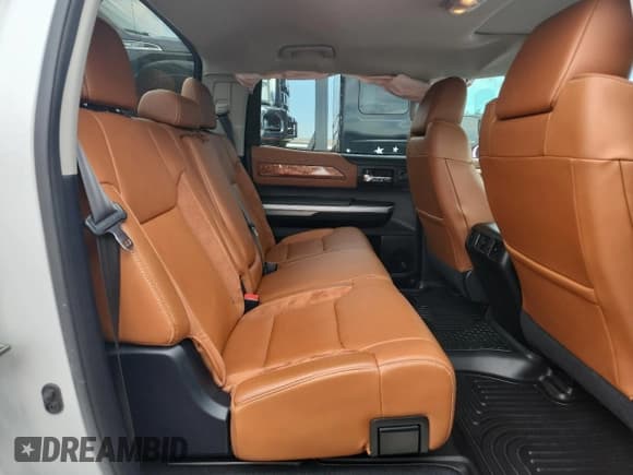 ✅ 2014 Toyota Tundra Platinum • VIN: 5TFAW5F10EX349349 • Lot: 71845105. Wystawiony na Copart z przebiegiem 124 199 mil. Bezpłatny archiwum sprzedaży aukcyjnych z USA i szczegółowy raport historii pojazdu na DreamBid. Zdjęcie 10.