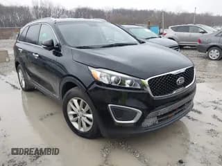 ✅ 2017 Kia Sorento LX • VIN: 5XYPGDA55HG211650 • Lot: 43786637. Listed on IAAI with 144,038 mi. Free auction sales archive from the USA and detailed vehicle history report at DreamBid. Image 1.