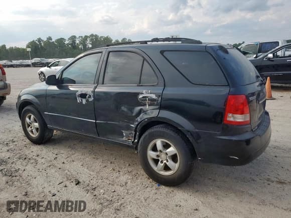 ✅ 2006 Kia Sorento LX • VIN: KNDJD733065605042 • Лот: 70232445. Опубликован ранее на Copart с пробегом 230 993 миль. Бесплатный доступ к архиву аукционных продаж из США и подробный отчёт об истории автомобиля на DreamBid. Изображение 2.