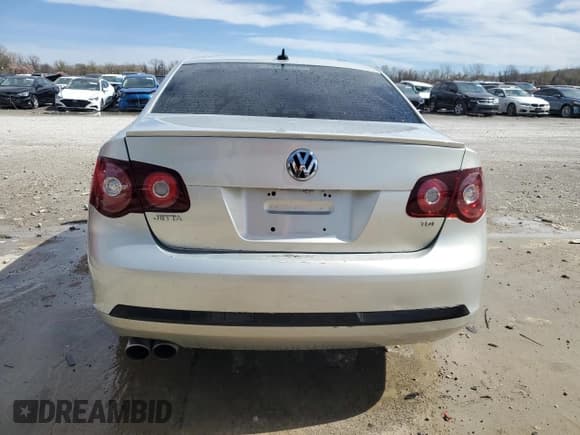 ✅ 2010 Volkswagen Jetta TDI • VIN: 3VWRL7AJ6AM171457 • Lot: 50009485. Listed on Copart with 221,041 mi. Free auction sales archive from the USA and detailed vehicle history report at DreamBid. Image 6.