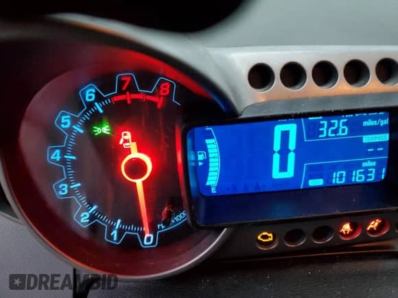 2013 Chevrolet Sonic LT с VIN 1G1JD6SB4D4254909, выставлен на аукционе Copart как лот 84000424 с пробегом 101 631 миль миль и Чистый • Clean title. История ставок и продаж доступна на DreamBid. Изображение 9.