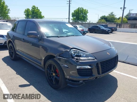 ✅ 2010 Porsche Cayenne GTS • VIN: WP1AD2AP6ALA61576 • Lot: 42368866. Listed on IAAI with 154,284 mi. Free auction sales archive from the USA and detailed vehicle history report at DreamBid. Image 6.