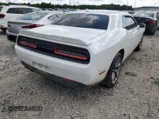 ✅ 2015 Dodge Challenger R/T Plus • VIN: 2C3CDZBT3FH723783 • Lot: 56345183. Wystawiony na Copart z przebiegiem Nie podano. Bezpłatny archiwum sprzedaży aukcyjnych z USA i szczegółowy raport historii pojazdu na DreamBid. Zdjęcie 3.
