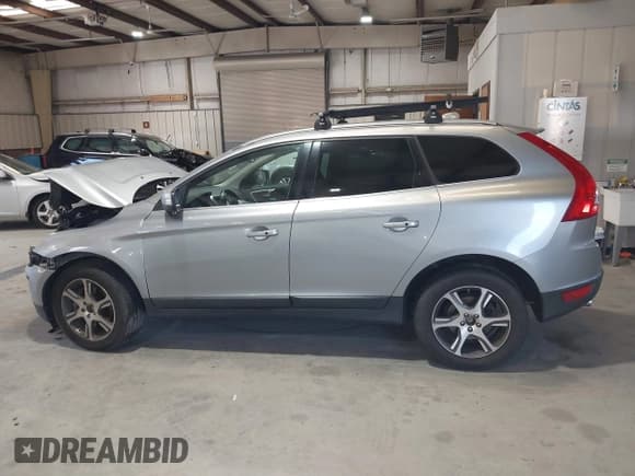 ✅ 2012 Volvo XC60 3.0L • VIN: YV4902DZ5C2293976 • Lot: 43657480. Listed on IAAI with 132,931 mi. Free auction sales archive from the USA and detailed vehicle history report at DreamBid. Image 15.
