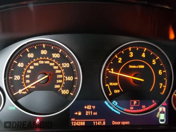 ✅ 2015 BMW 4 Series 428i xDrive • VIN: WBA3N5C55FK198586 • Лот: 49897865. Опубликован ранее на Copart с пробегом 124 288 миль. Бесплатный доступ к архиву аукционных продаж из США и подробный отчёт об истории автомобиля на DreamBid. Изображение 9.