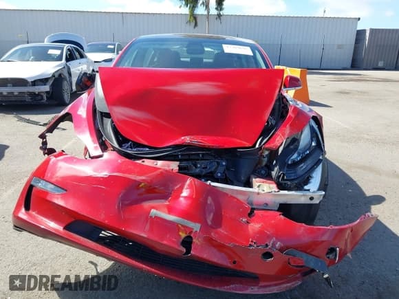 ✅ 2018 Tesla Model 3 Long Range Battery • VIN: 5YJ3E1EB9JF129923 • Lot: 43369695. Listed on IAAI with Not provided. Free auction sales archive from the USA and detailed vehicle history report at DreamBid. Image 11.