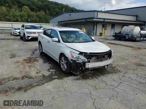 ✅ 2015 Nissan Altima S • VIN: 1N4AL3AP7FN350221 • Лот: 84028075. Опубликован ранее на Copart с пробегом 142 403 миль. Бесплатный доступ к архиву аукционных продаж из США и подробный отчёт об истории автомобиля на DreamBid. Изображение 14.