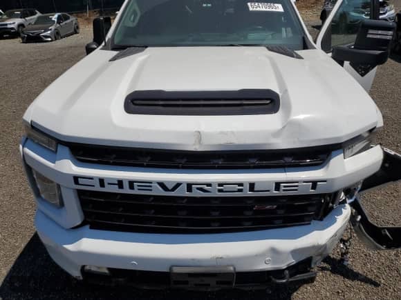2022 Chevrolet Silverado 3500HD LTZ с VIN 1GC4YUEY8NF233077, выставлен на аукционе Copart как лот 65470965 с пробегом 32 408 миль миль и Списание • Salvage title. История ставок и продаж доступна на DreamBid. Изображение 11.