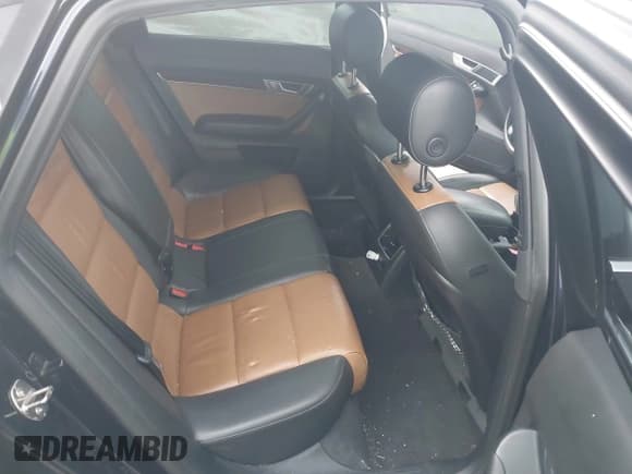 ✅ 2011 Audi A6 Premium Plus • VIN: WAUFGAFB0BN019025 • Лот: 43246254. Опубликован ранее на IAAI с пробегом 197 744 миль. Бесплатный доступ к архиву аукционных продаж из США и подробный отчёт об истории автомобиля на DreamBid. Изображение 8.