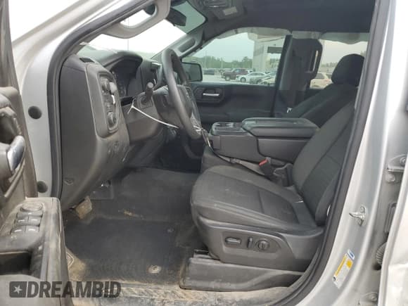 ✅ 2022 Chevrolet Silverado 1500 Custom Trail Boss • VIN: 1GCPYCEL0NZ151838 • Lot: 66015645. Wystawiony na Copart z przebiegiem 69 158 mil. Bezpłatny archiwum sprzedaży aukcyjnych z USA i szczegółowy raport historii pojazdu na DreamBid. Zdjęcie 7.