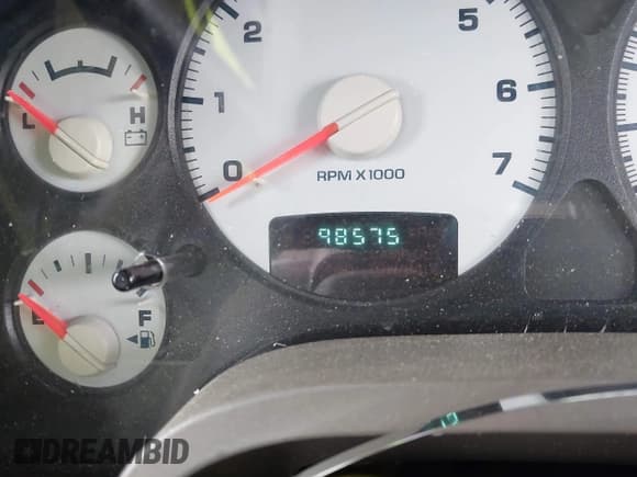 ✅ 2005 Dodge 2500 ST • VIN: 3D6WR26D55G831545 • Лот: 42344840. Опубликован ранее на IAAI с пробегом 98 575 миль. Бесплатный доступ к архиву аукционных продаж из США и подробный отчёт об истории автомобиля на DreamBid. Изображение 15.