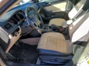 ✅ 2015 Volkswagen Jetta SEL • VIN: 3VWL07AJ2FM318069 • Лот: 94807905. Опубликован ранее на Copart с пробегом 111 276 миль. Бесплатный доступ к архиву аукционных продаж из США и подробный отчёт об истории автомобиля на DreamBid. Изображение 7.