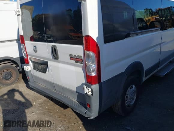 ✅ 2016 Ram ProMaster Cargo • VIN: 3C6TRVPG8GE107163 • Lot: 43335289. Listed on IAAI with 66,413 mi. Free auction sales archive from the USA and detailed vehicle history report at DreamBid. Image 6.