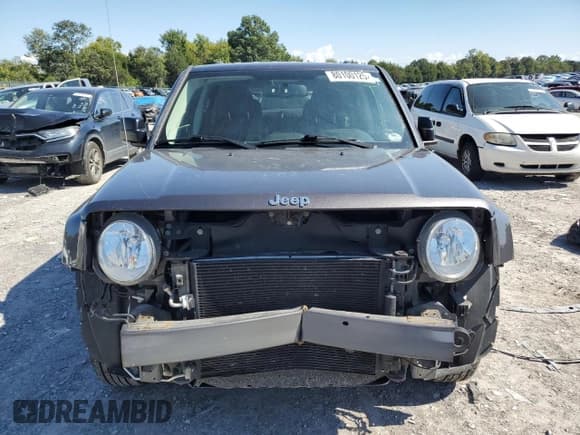 ✅ 2017 Jeep Patriot Sport • VIN: 1C4NJPBA5HD211829 • Lot: 80100125. Listed on Copart with 41,691 mi. Free auction sales archive from the USA and detailed vehicle history report at DreamBid. Image 5.