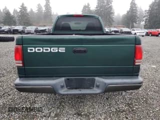 ✅ 2002 Dodge Dakota • VIN: 1B7FL16X92S710453 • Lot: 88047345. Wystawiony na Copart z przebiegiem 171 770 mil. Bezpłatny archiwum sprzedaży aukcyjnych z USA i szczegółowy raport historii pojazdu na DreamBid. Zdjęcie 6.