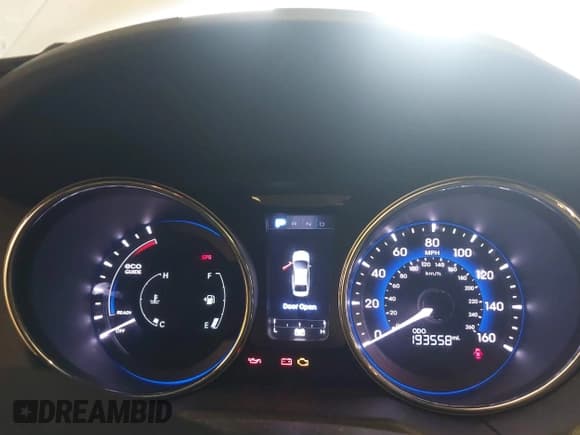 ✅ 2012 Hyundai Sonata Hybrid • VIN: KMHEC4A42CA061883 • Lot: 41658295. Listed on IAAI with 193,558 mi. Free auction sales archive from the USA and detailed vehicle history report at DreamBid. Image 7.