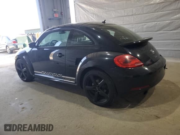 ✅ 2012 Volkswagen Beetle Turbo • VIN: 3VWVA7AT1CM606216 • Лот: 54474085. Опубликован ранее на Copart с пробегом 83 286 миль. Бесплатный доступ к архиву аукционных продаж из США и подробный отчёт об истории автомобиля на DreamBid. Изображение 2.