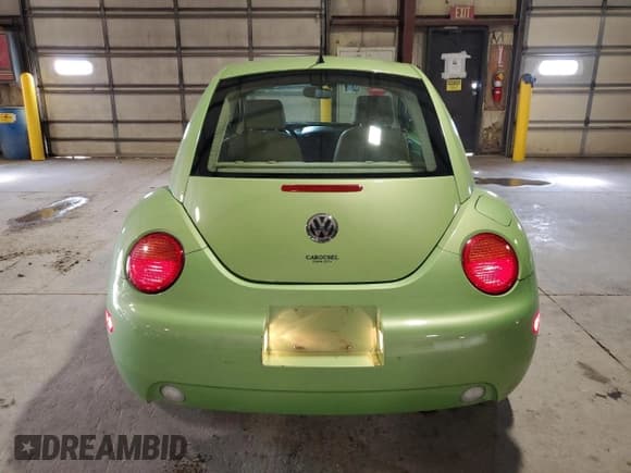 ✅ 2005 Volkswagen Beetle GLS • VIN: 3VWCK31C15M410647 • Lot: 69097485. Wystawiony na Copart z przebiegiem 55 999 mil. Bezpłatny archiwum sprzedaży aukcyjnych z USA i szczegółowy raport historii pojazdu na DreamBid. Zdjęcie 6.