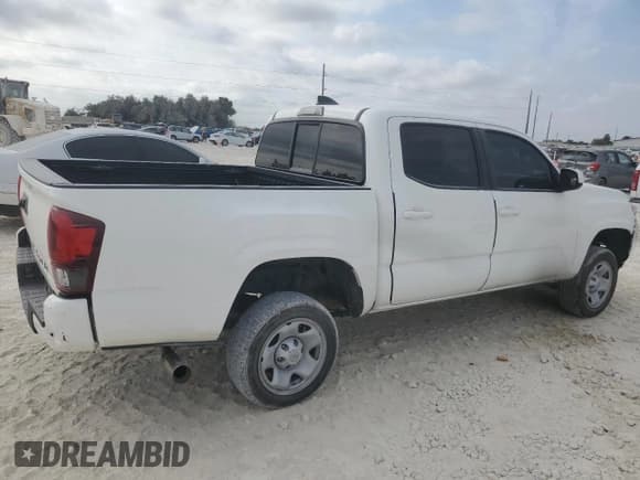 ✅ 2021 Toyota Tacoma SR • VIN: 5TFAX5GN9MX190862 • Lot: 89647145. Wystawiony na Copart z przebiegiem 85 614 mil. Bezpłatny archiwum sprzedaży aukcyjnych z USA i szczegółowy raport historii pojazdu na DreamBid. Zdjęcie 3.