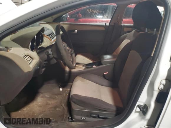 ✅ 2011 Chevrolet Malibu 1LT • VIN: 1G1ZC5E16BF225416 • Lot: 43257495. Wystawiony na Copart z przebiegiem 101 649 mil. Bezpłatny archiwum sprzedaży aukcyjnych z USA i szczegółowy raport historii pojazdu na DreamBid. Zdjęcie 7.