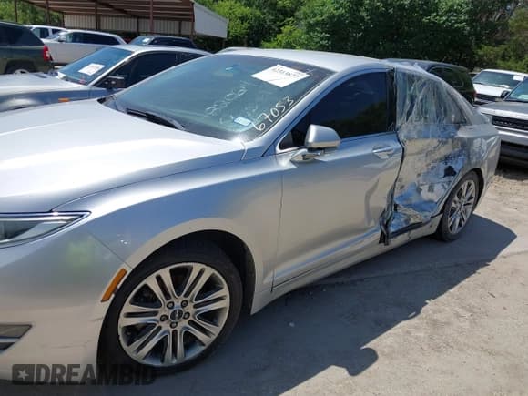 ✅ 2013 Lincoln MKZ Hybrid • VIN: 3LN6L2LU5DR820247 • Lot: 42313877. Wystawiony na IAAI z przebiegiem Nie podano. Bezpłatny archiwum sprzedaży aukcyjnych z USA i szczegółowy raport historii pojazdu na DreamBid. Zdjęcie 6.