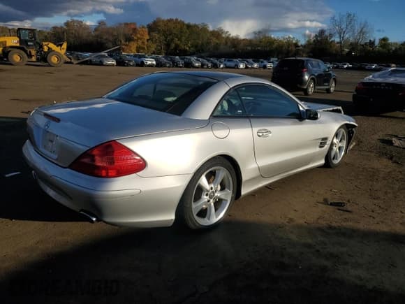 ✅ 2004 Mercedes-Benz SL 500 • VIN: WDBSK76F04F071904 • Lot: 82761125. Wystawiony na Copart z przebiegiem Nie podano. Bezpłatny archiwum sprzedaży aukcyjnych z USA i szczegółowy raport historii pojazdu na DreamBid. Zdjęcie 3.