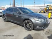 ✅ 2015 Ford Taurus SEL • VIN: 1FAHP2E85FG151527 • Lot: 43592466. Wystawiony na IAAI z przebiegiem 106 043 mil. Bezpłatny archiwum sprzedaży aukcyjnych z USA i szczegółowy raport historii pojazdu na DreamBid. Zdjęcie 1.