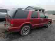 2002 Chevrolet Blazer LS z VIN 1GNDT13W32K241483, wystawiony jako Copart lot #73992044 z przebiegiem 191 544 mil mil oraz Szkoda całkowita • Salvage title. Historia ofert i sprzedaży dostępna na DreamBid. Obrazek 3.