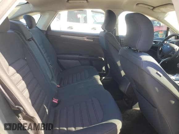 ✅ 2017 Ford Fusion SE • VIN: 3FA6P0H7XHR411947 • Lot: 90981175. Wystawiony na Copart z przebiegiem 115 641 mil. Bezpłatny archiwum sprzedaży aukcyjnych z USA i szczegółowy raport historii pojazdu na DreamBid. Zdjęcie 10.