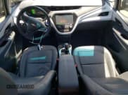 ✅ 2019 Chevrolet Bolt EV Premier • VIN: 1G1FZ6S03K4106544 • Lot: 62308424. Wystawiony na Copart z przebiegiem 48 269 mil. Bezpłatny archiwum sprzedaży aukcyjnych z USA i szczegółowy raport historii pojazdu na DreamBid. Zdjęcie 8.