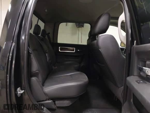 2010 Dodge 1500 Sport z VIN 1D7RV1CT3AS122917, wystawiony jako IAAI lot #41193554 z przebiegiem 109 827 mil mil oraz . Historia ofert i sprzedaży dostępna na DreamBid. Obrazek 8.